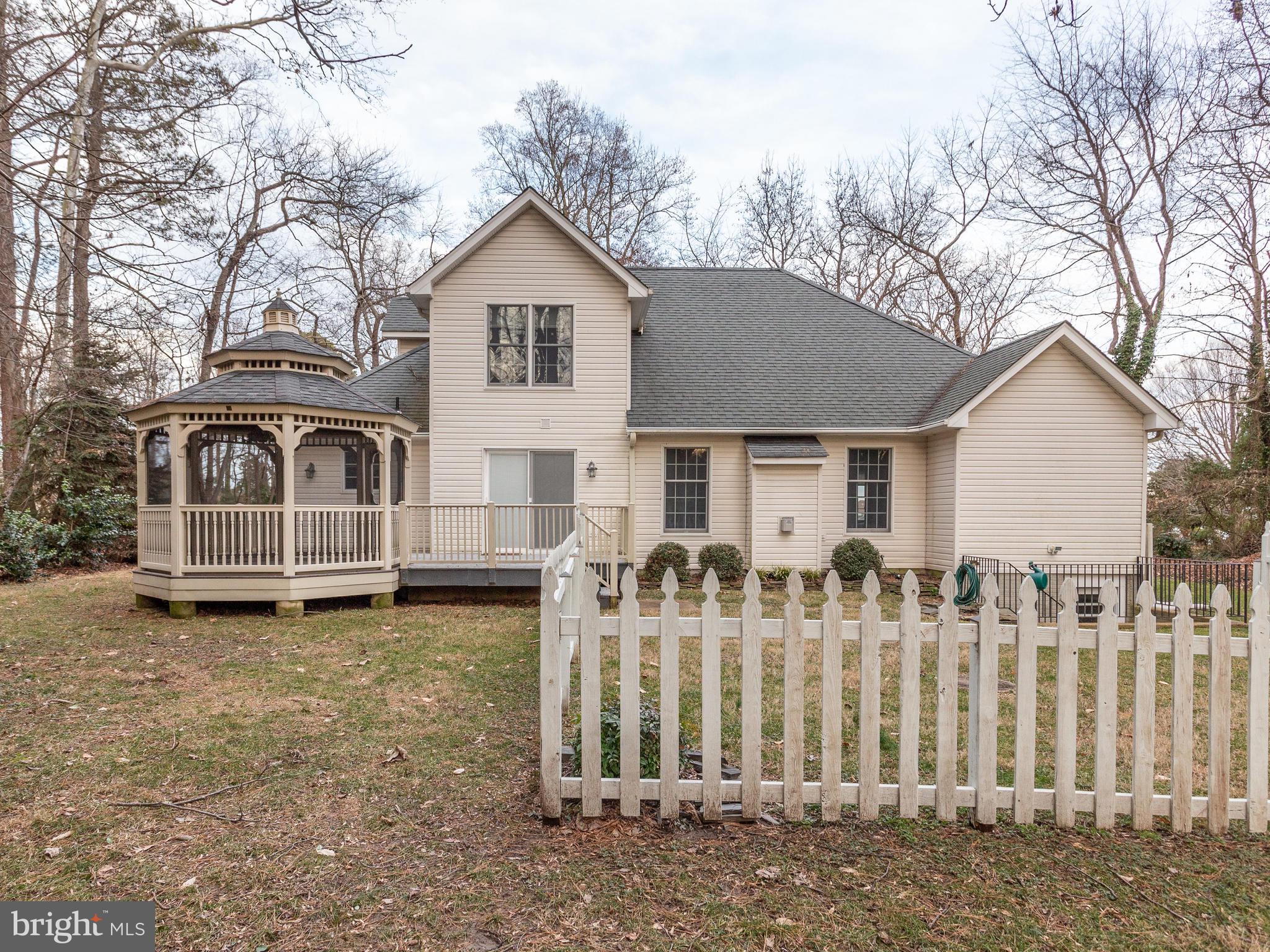 DRUM POINT - Residential