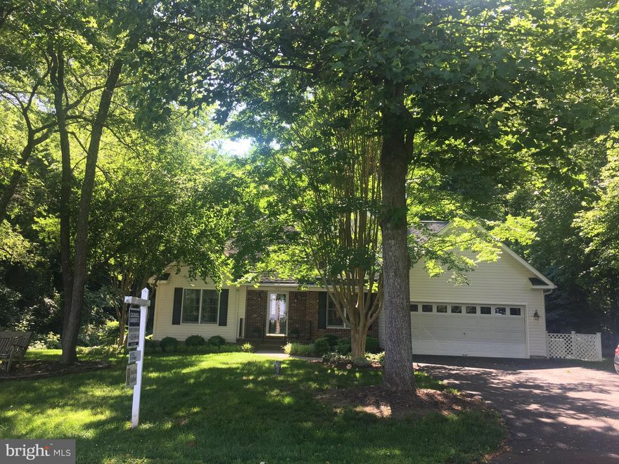 HUGE PRICE REDUCTION! WATERVIEWS OF CHESAPEAKE BAY - NEAR SOLOMONS ISLAND -Beautiful custom home located in Drum Point, a water privileged community.  Views of the Chesapeake Bay from the front yard and bedroom windows.  Three bedrooms, 2.5 baths, 2 Car Garage, cathedral ceilings, gas fireplace, kitchen has granite counter tops with laundry room on main level.  Master Bedroom and Bath on main level.  Private backyard with picket fence, gazebo, deck and shed.  Energy saving Geo-Thermal HVAC system, back-up generator. Great community for kids - Water access, beaches, boat ramp, picnic areas!  Join the Drum Point Club Membership www.dppoa.org