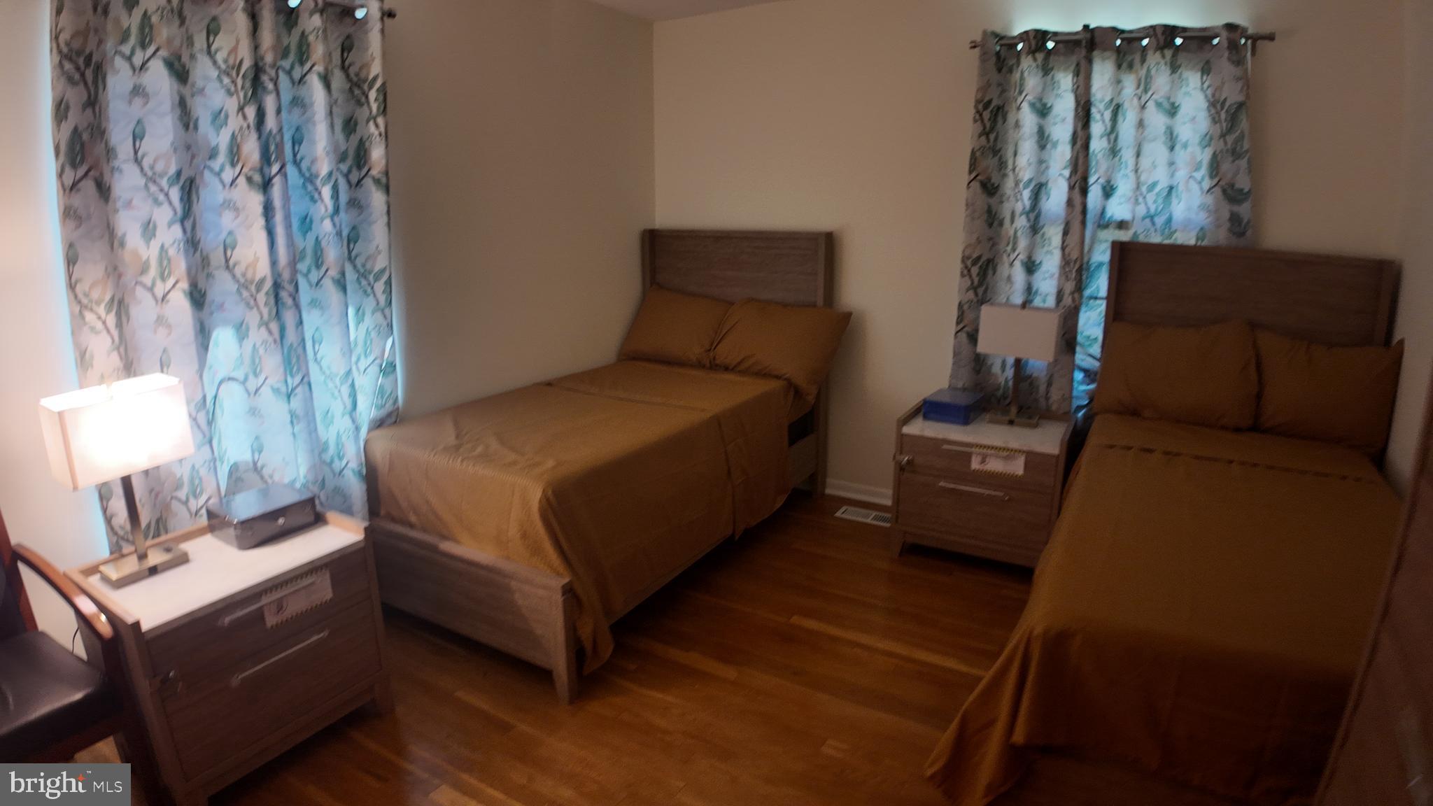 WILLIAMSBURG VILLAGE - Residential