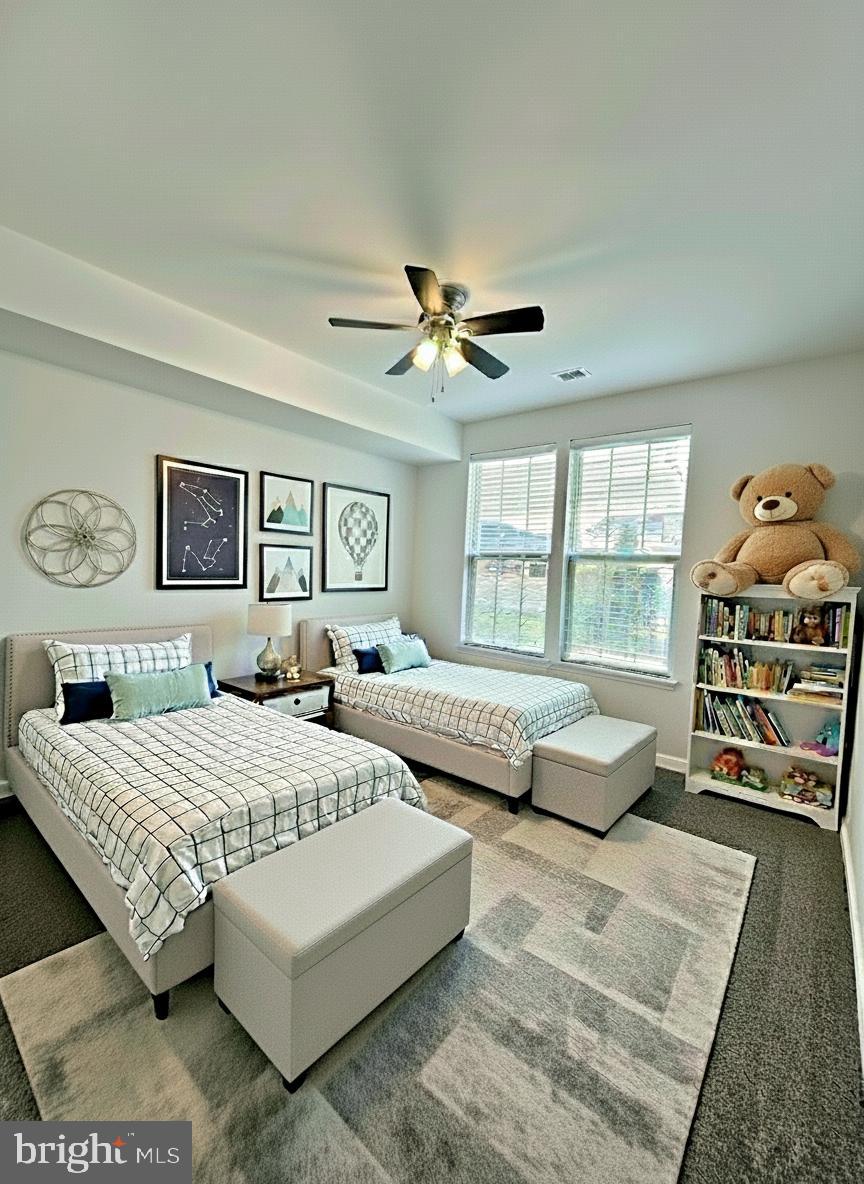 OAKDALE VILLAGE - Residential