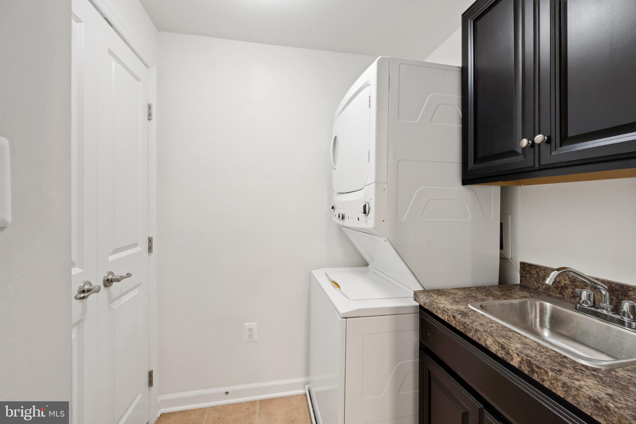 OAKDALE VILLAGE - Residential