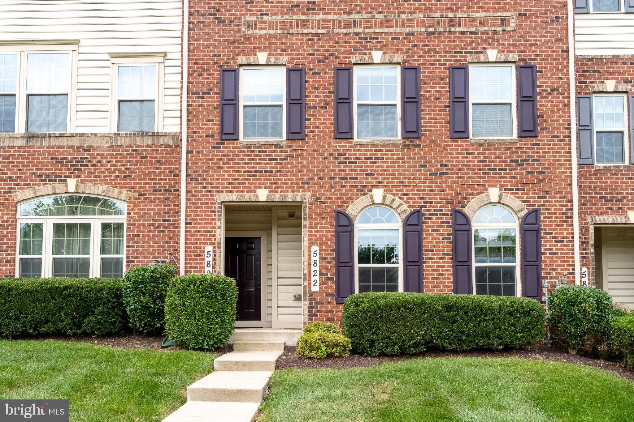 OAKDALE VILLAGE - Residential