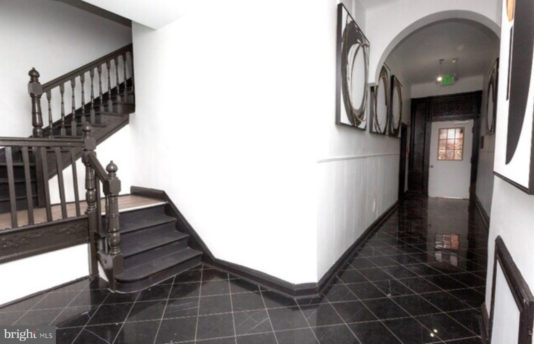 BELVEDERE - Residential Lease