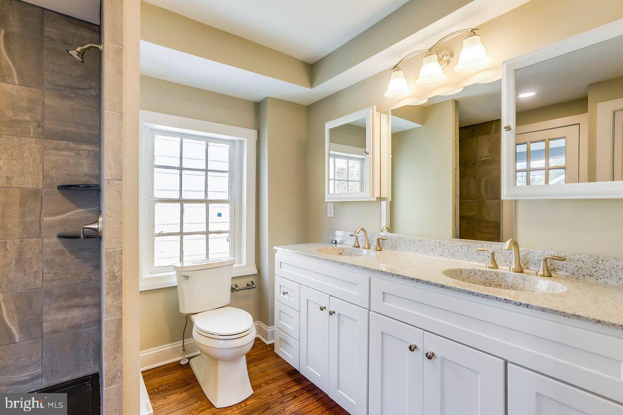 CENTREVILLE - Residential