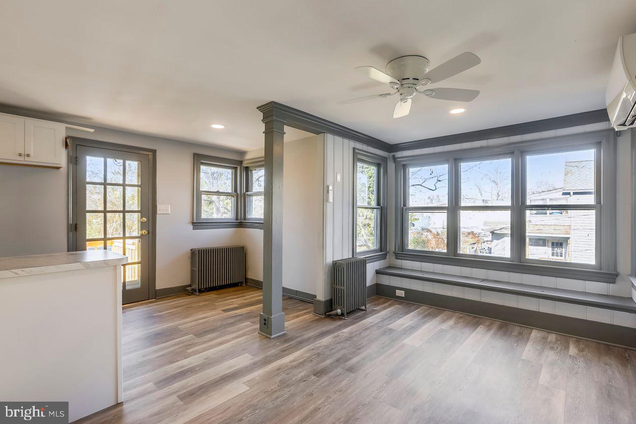 CENTREVILLE - Residential