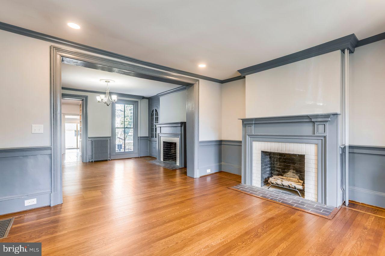 CENTREVILLE - Residential