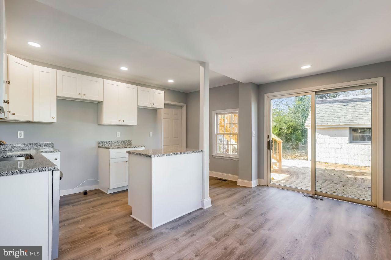 CENTREVILLE - Residential