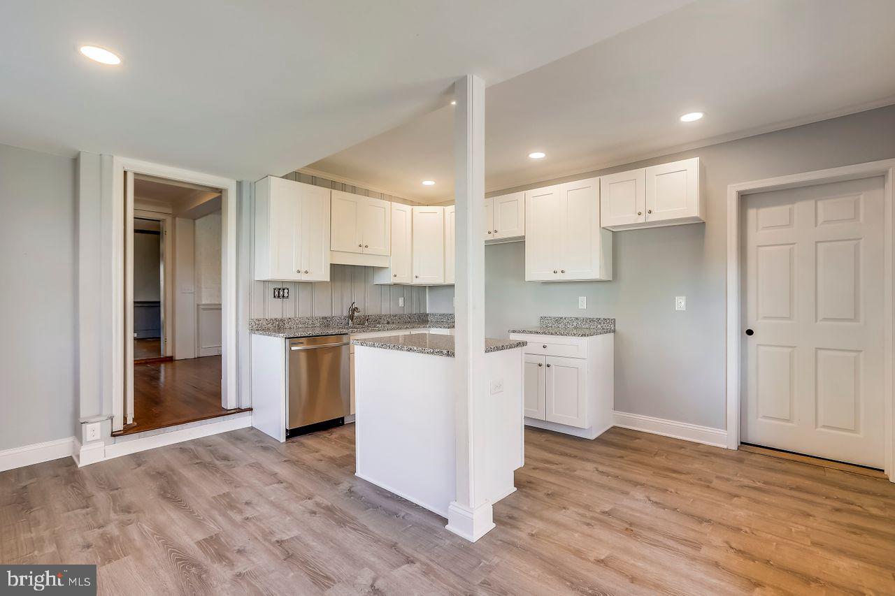 CENTREVILLE - Residential