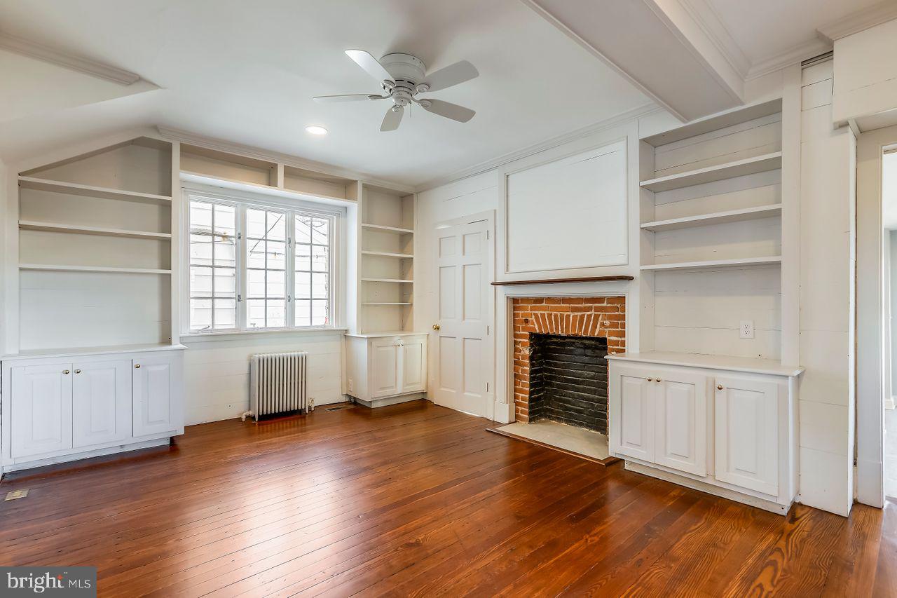 CENTREVILLE - Residential