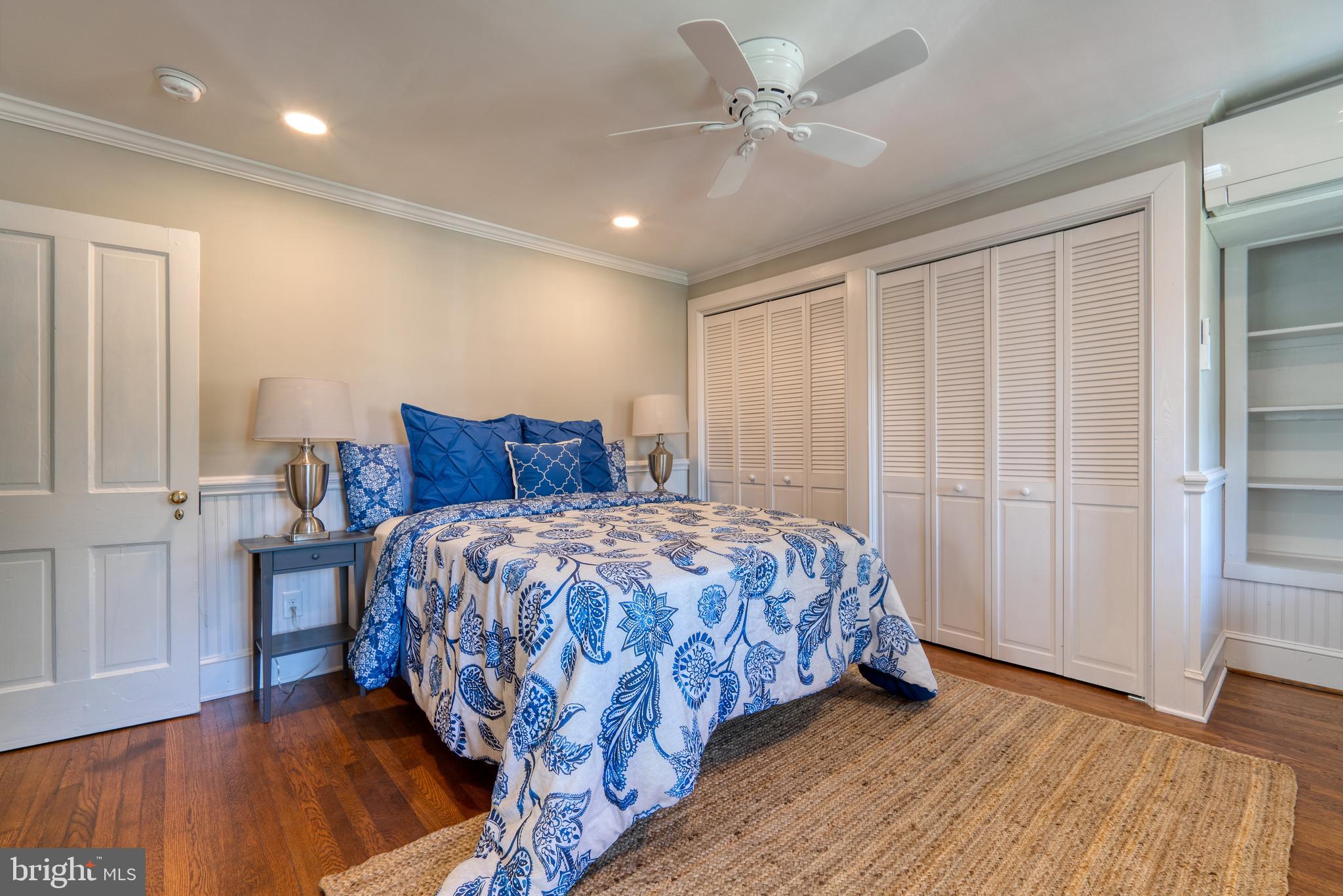 CENTREVILLE - Residential