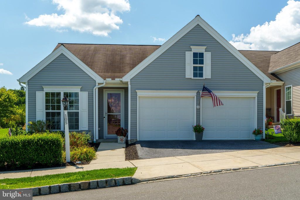 Photo of 105 Mccarter Lane, Strasburg, PA 17579 (MLS # PALA2055716)
