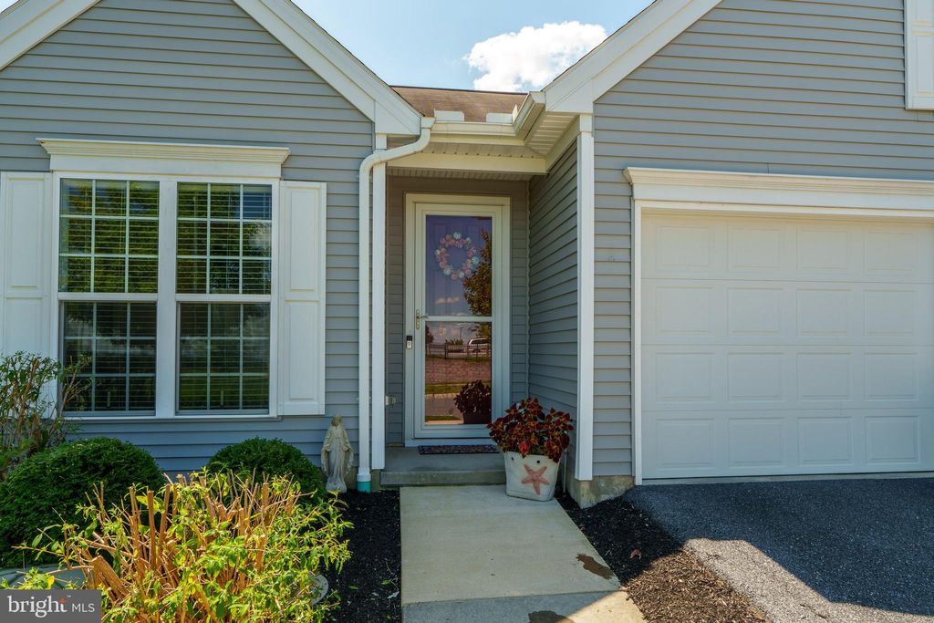Photo of 105 Mccarter Lane, Strasburg, PA 17579 (MLS # PALA2055716)