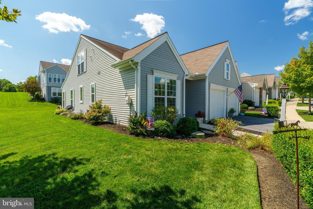 Photo of 105 Mccarter Lane, Strasburg, PA 17579 (MLS # PALA2055716)