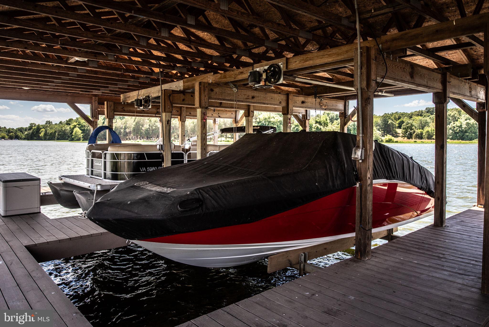 LONG VIEW SHORES - Residential