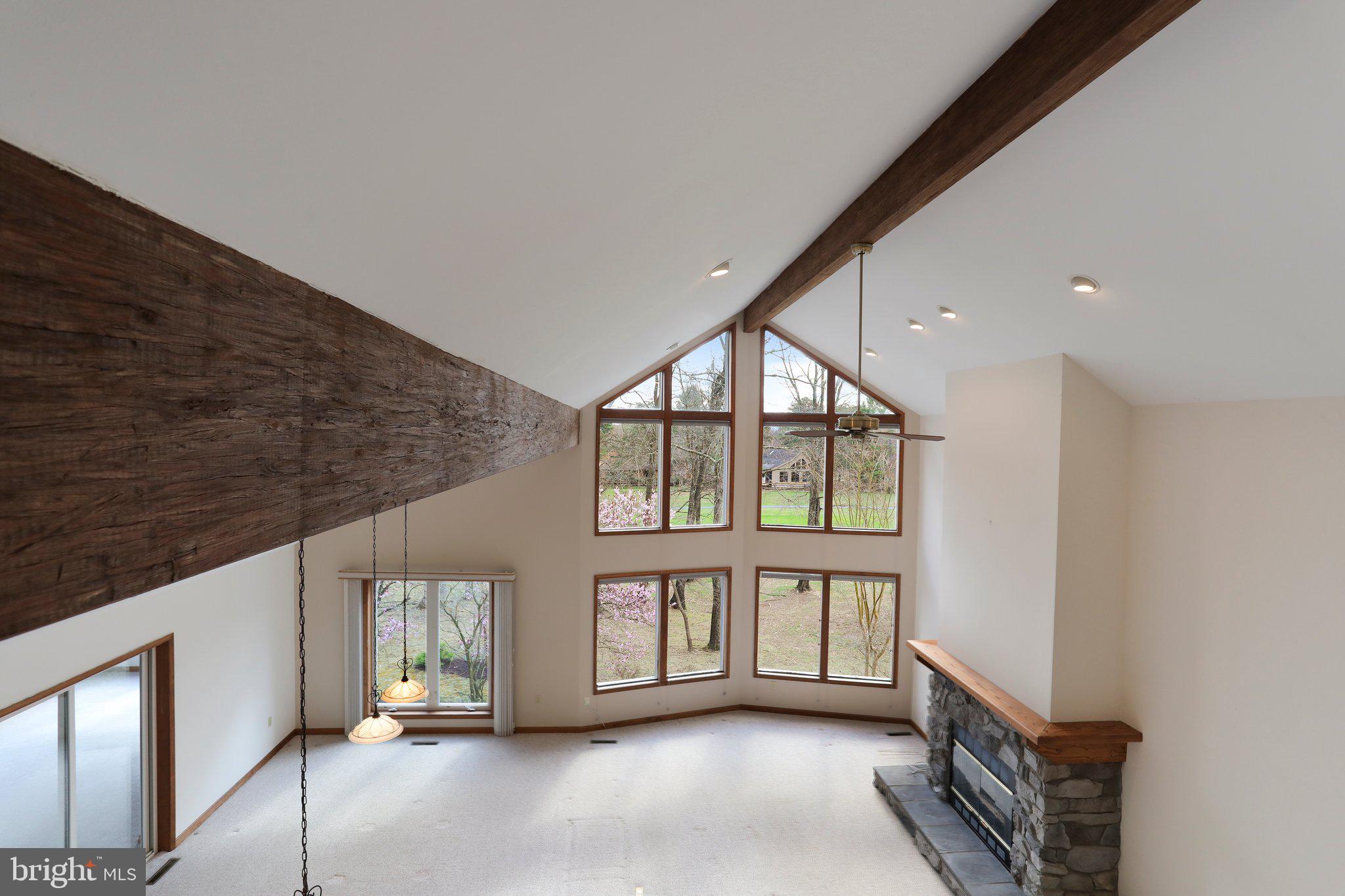 THE WOODS - Residential