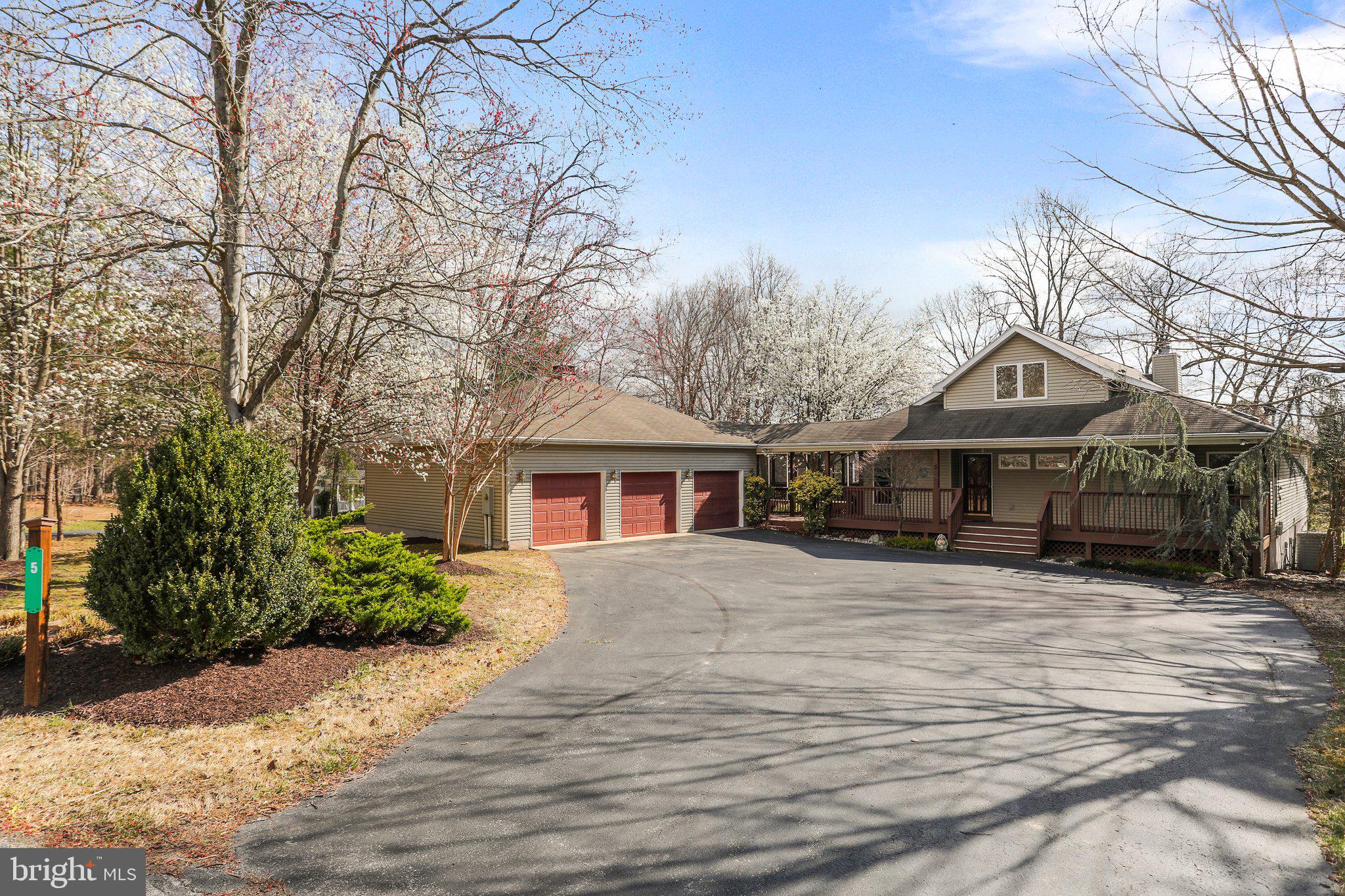 THE WOODS - Residential