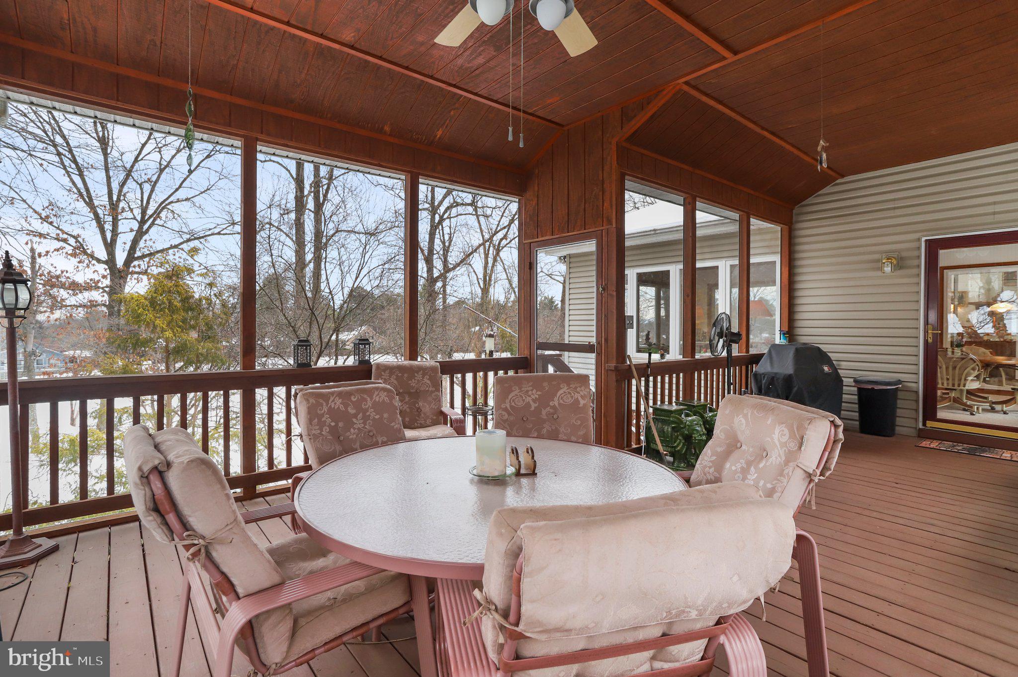 THE WOODS - Residential