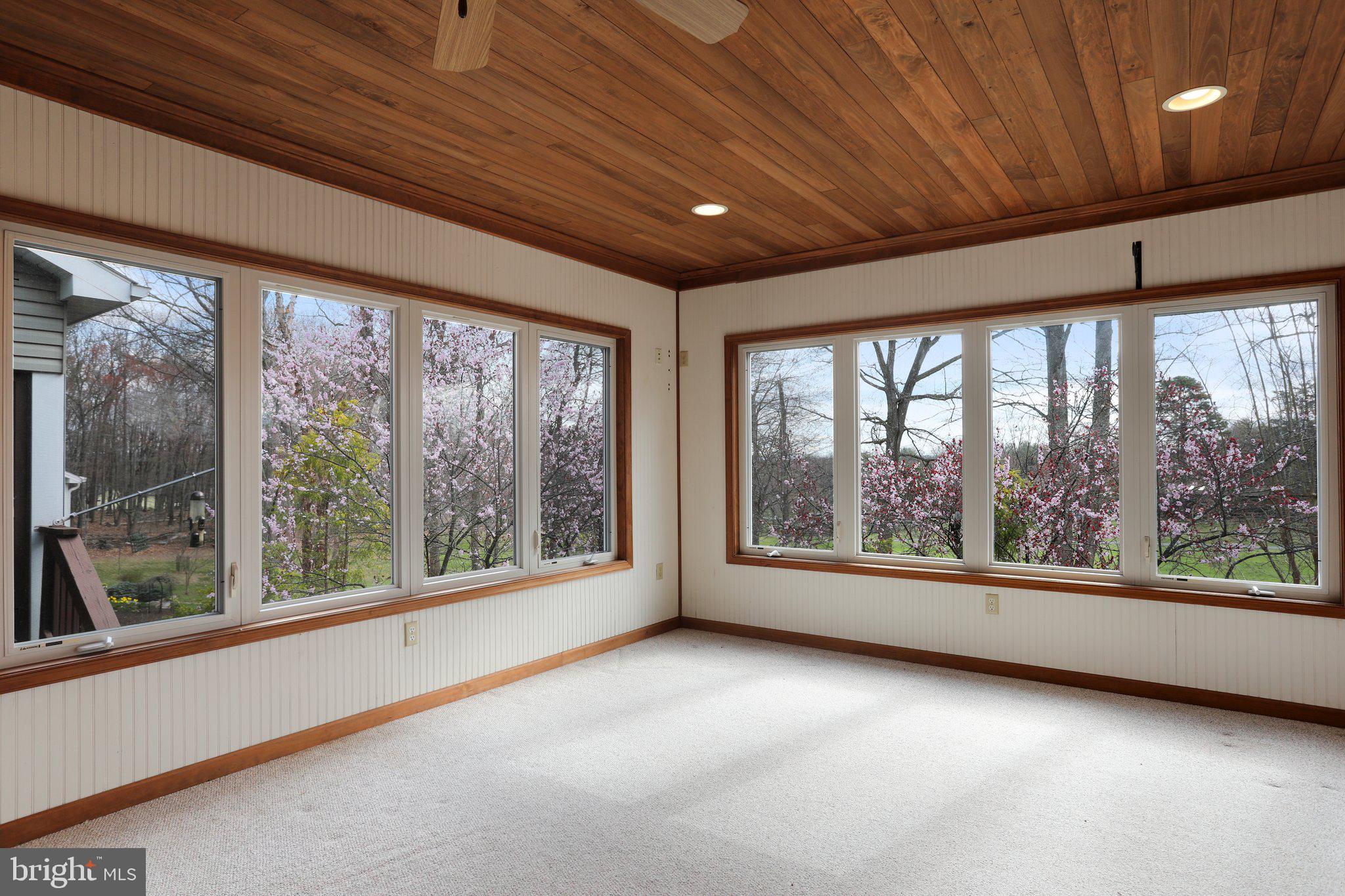 THE WOODS - Residential