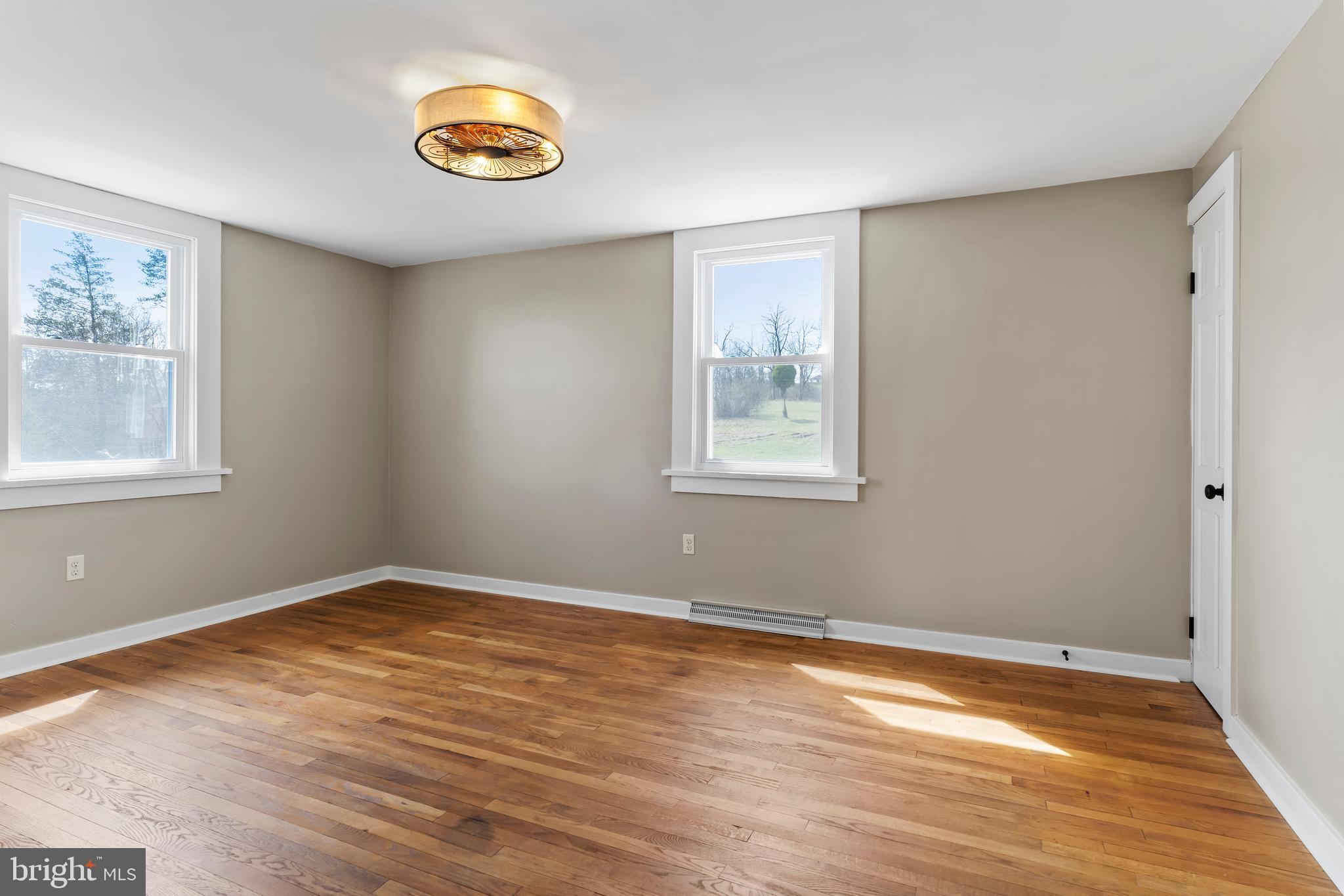 NORTH MIDDLETON TWP - Residential