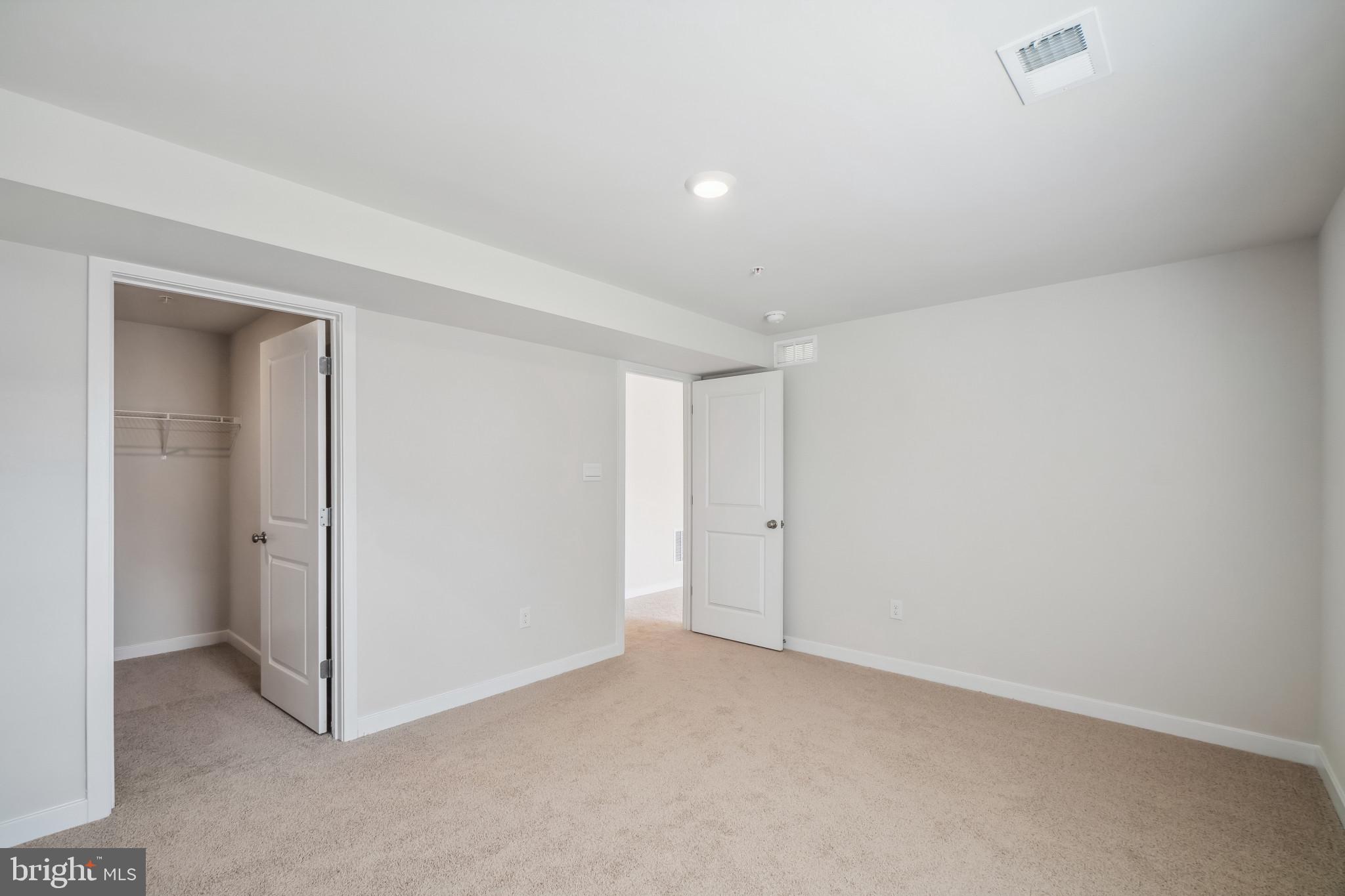 BEECHWOOD MANOR - Residential