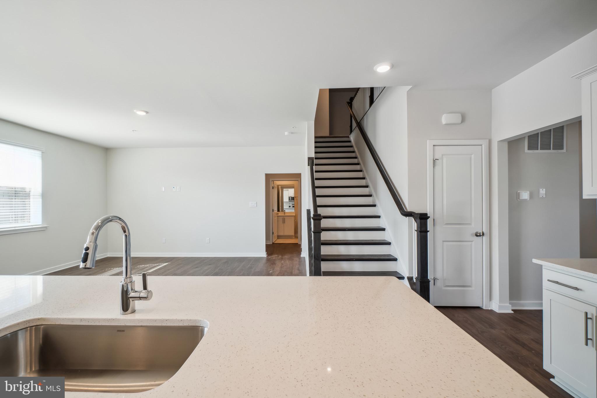 BEECHWOOD MANOR - Residential