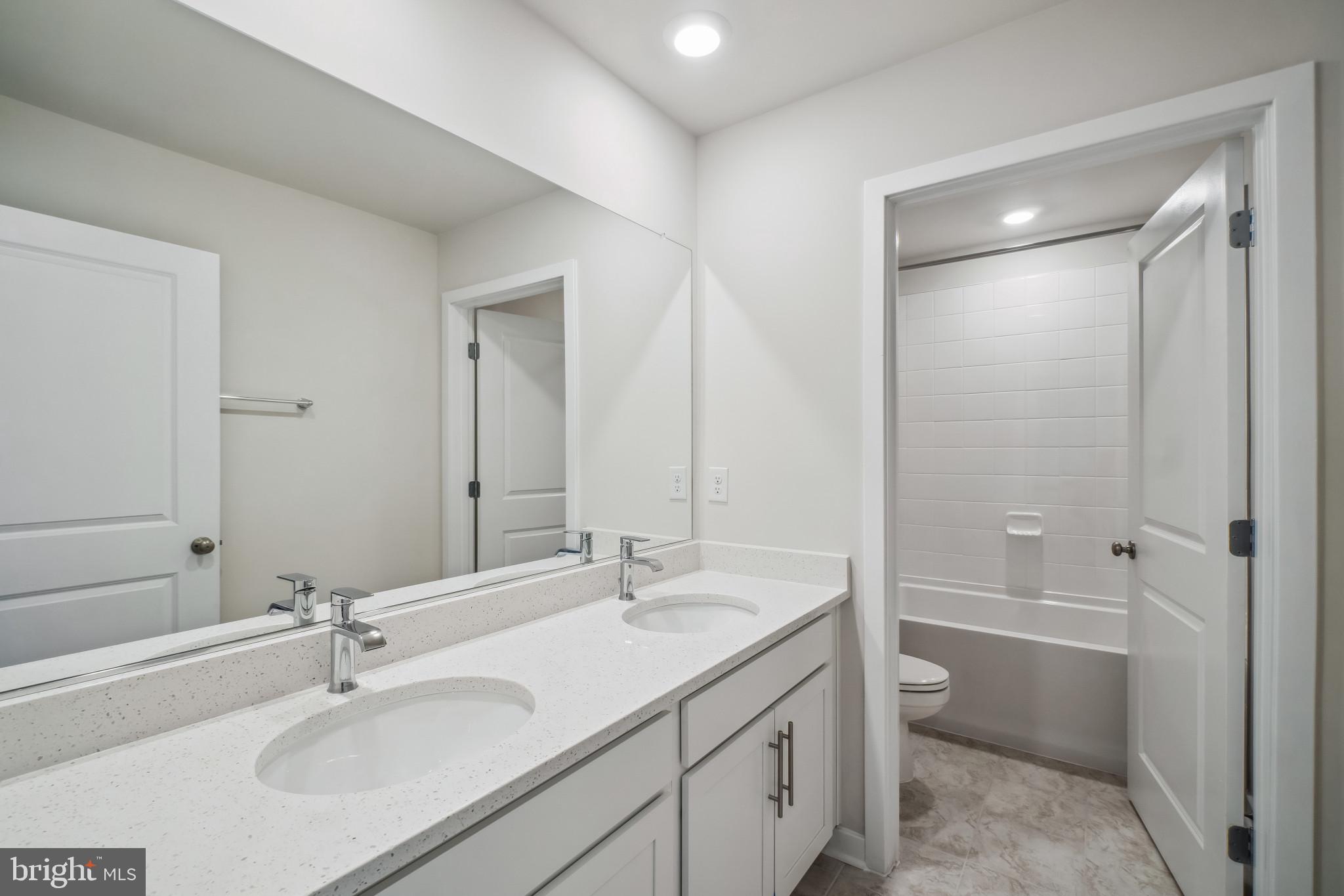 BEECHWOOD MANOR - Residential