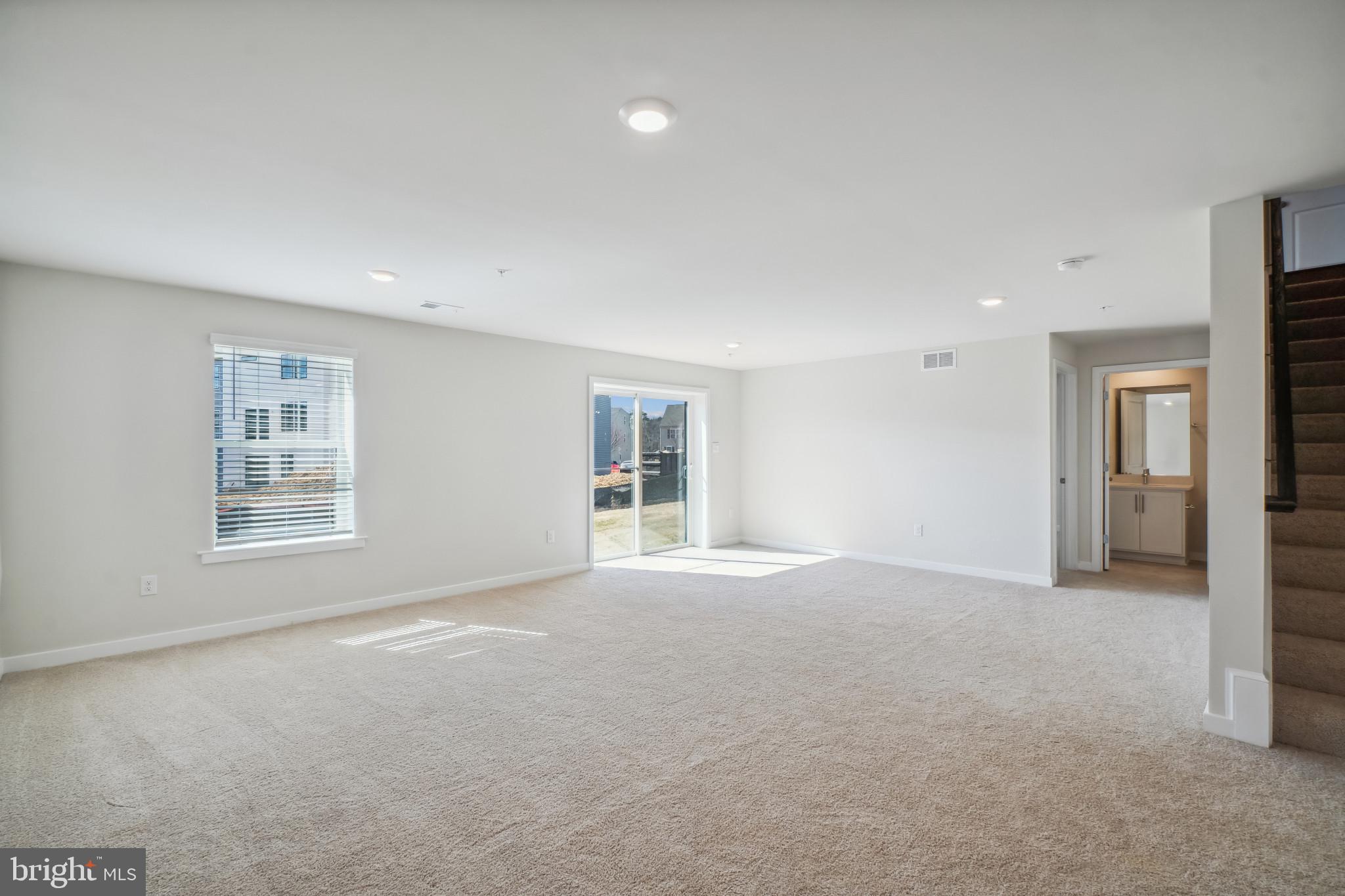 BEECHWOOD MANOR - Residential