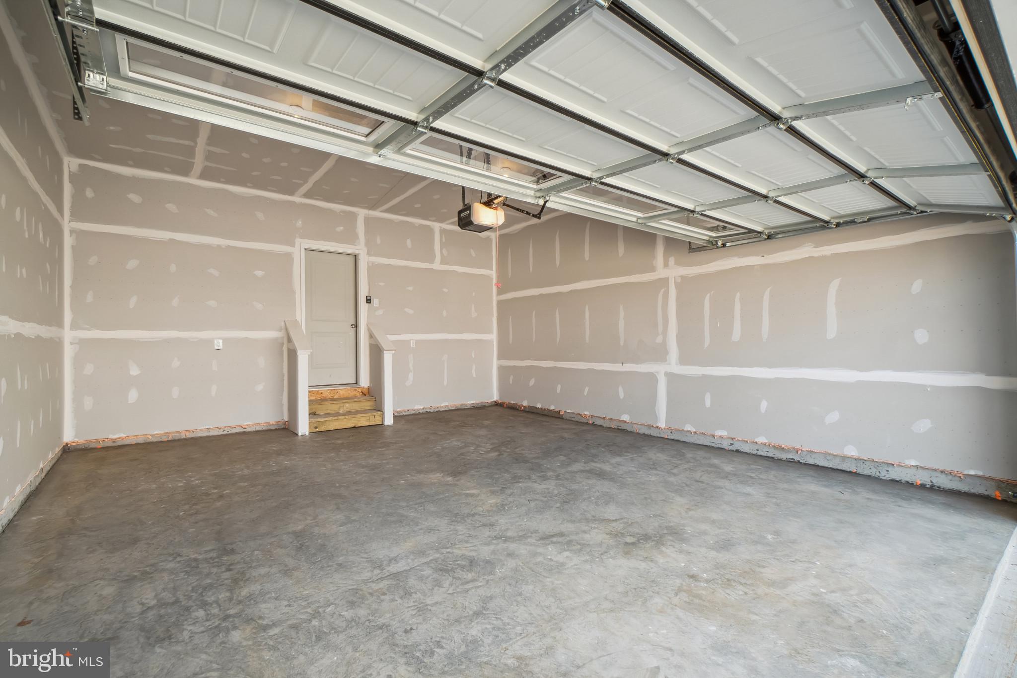 BEECHWOOD MANOR - Residential