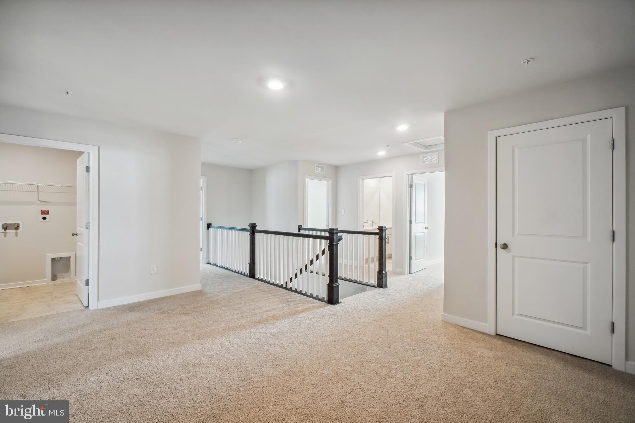 BEECHWOOD MANOR - Residential