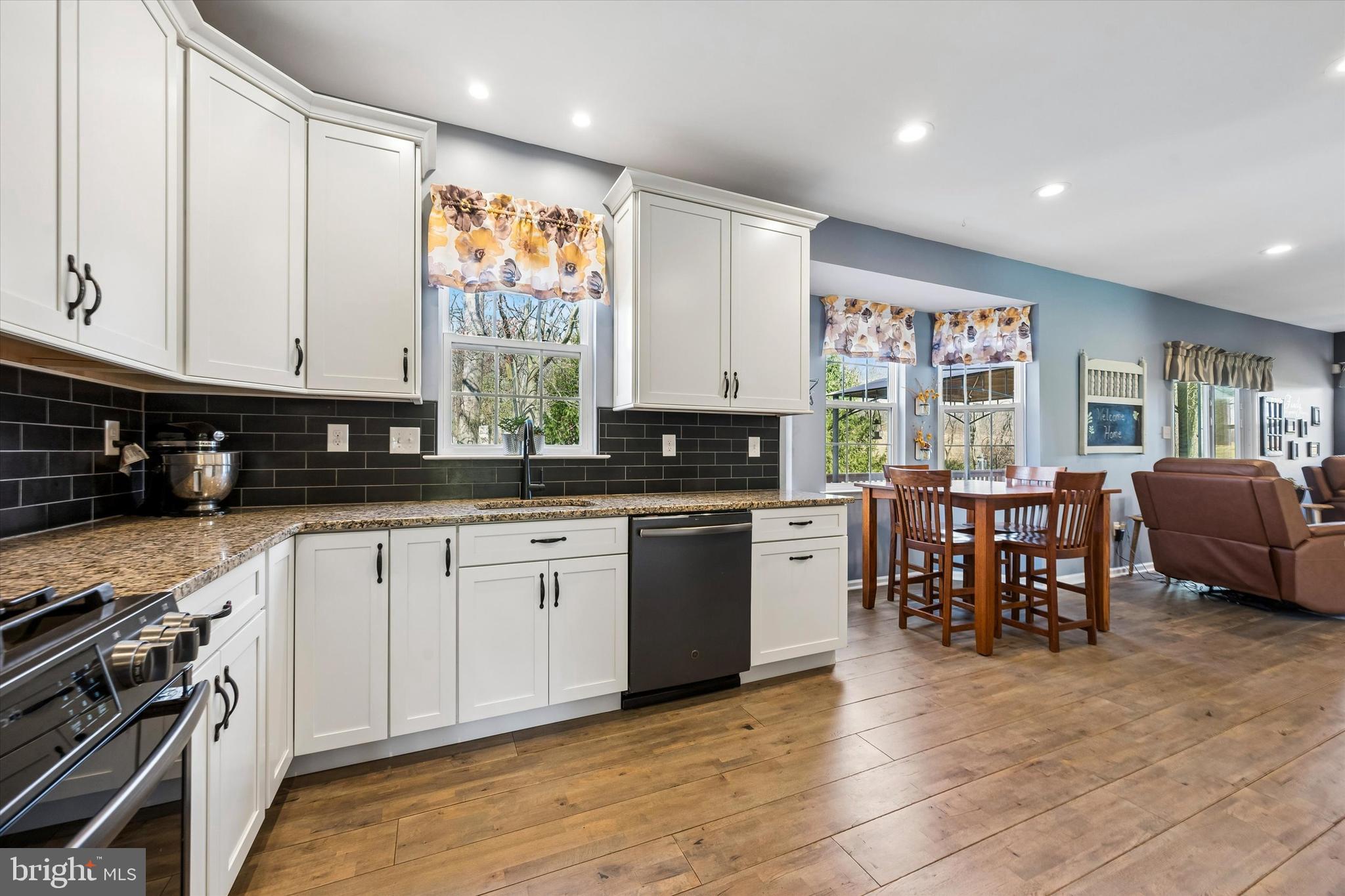 STRASBURG HUNT - Residential