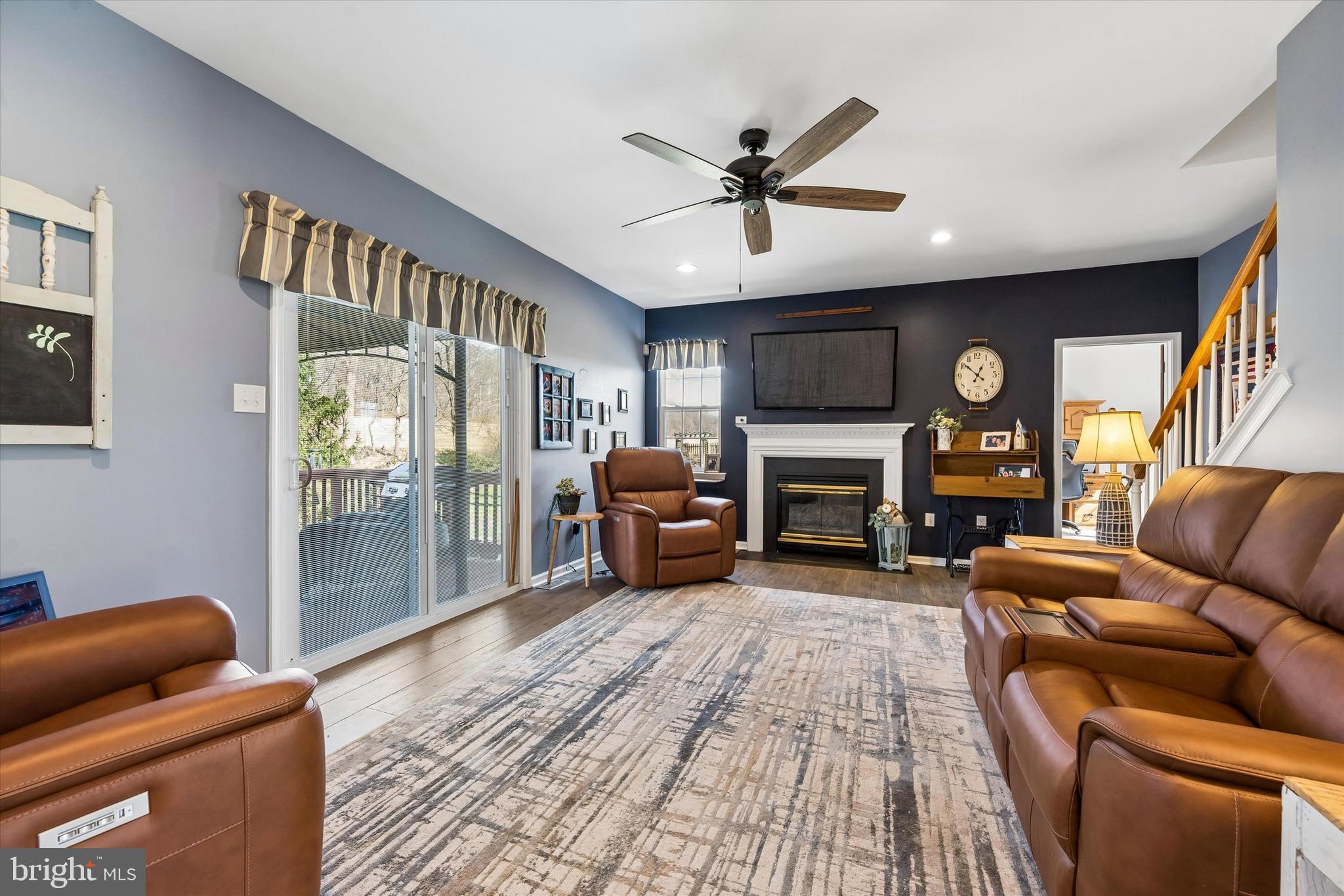 STRASBURG HUNT - Residential