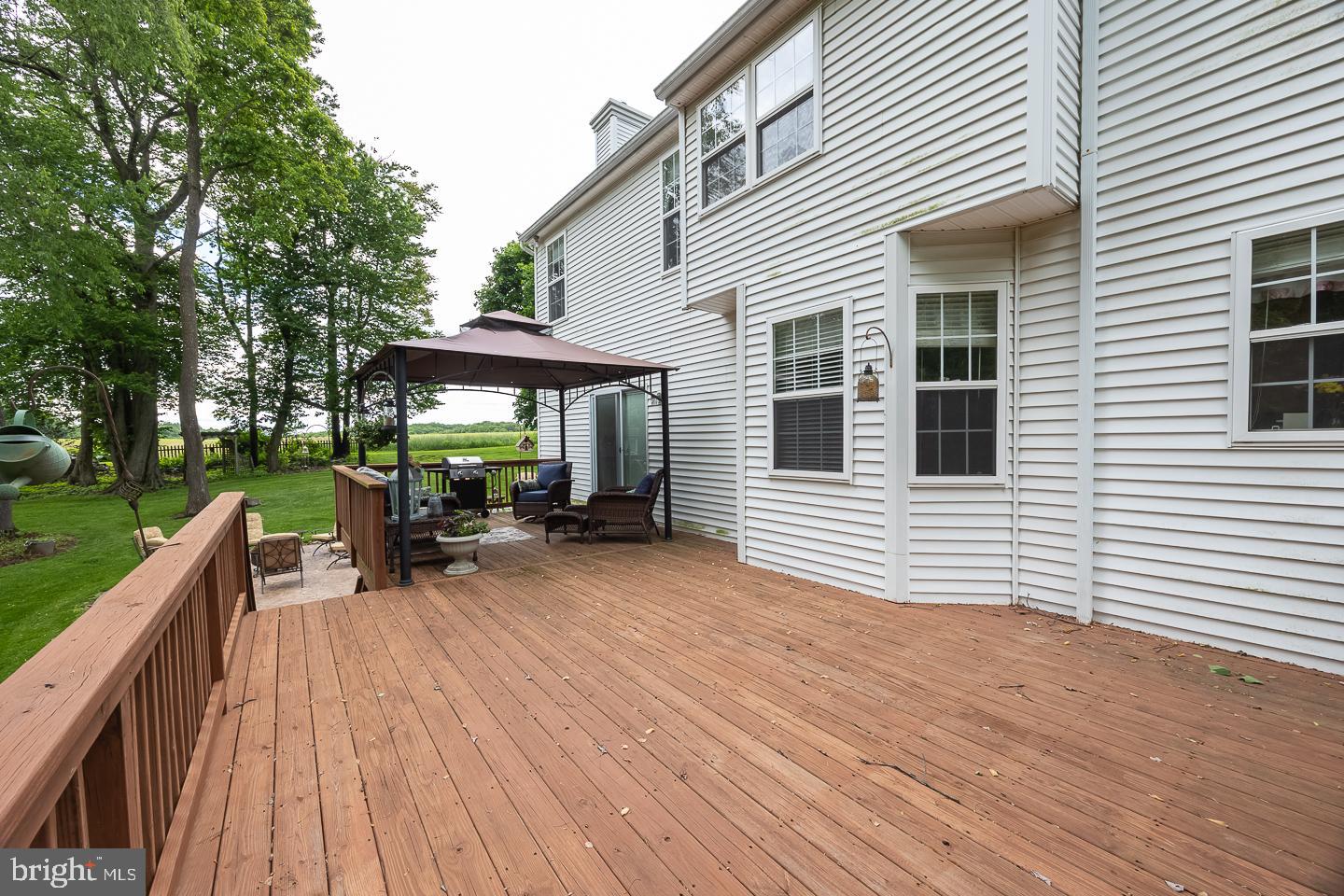 STRASBURG HUNT - Residential