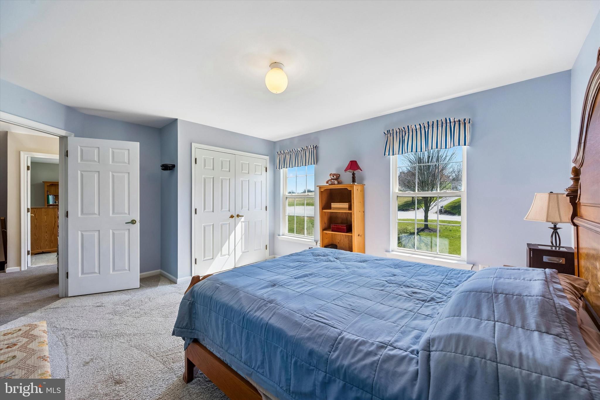 STRASBURG HUNT - Residential