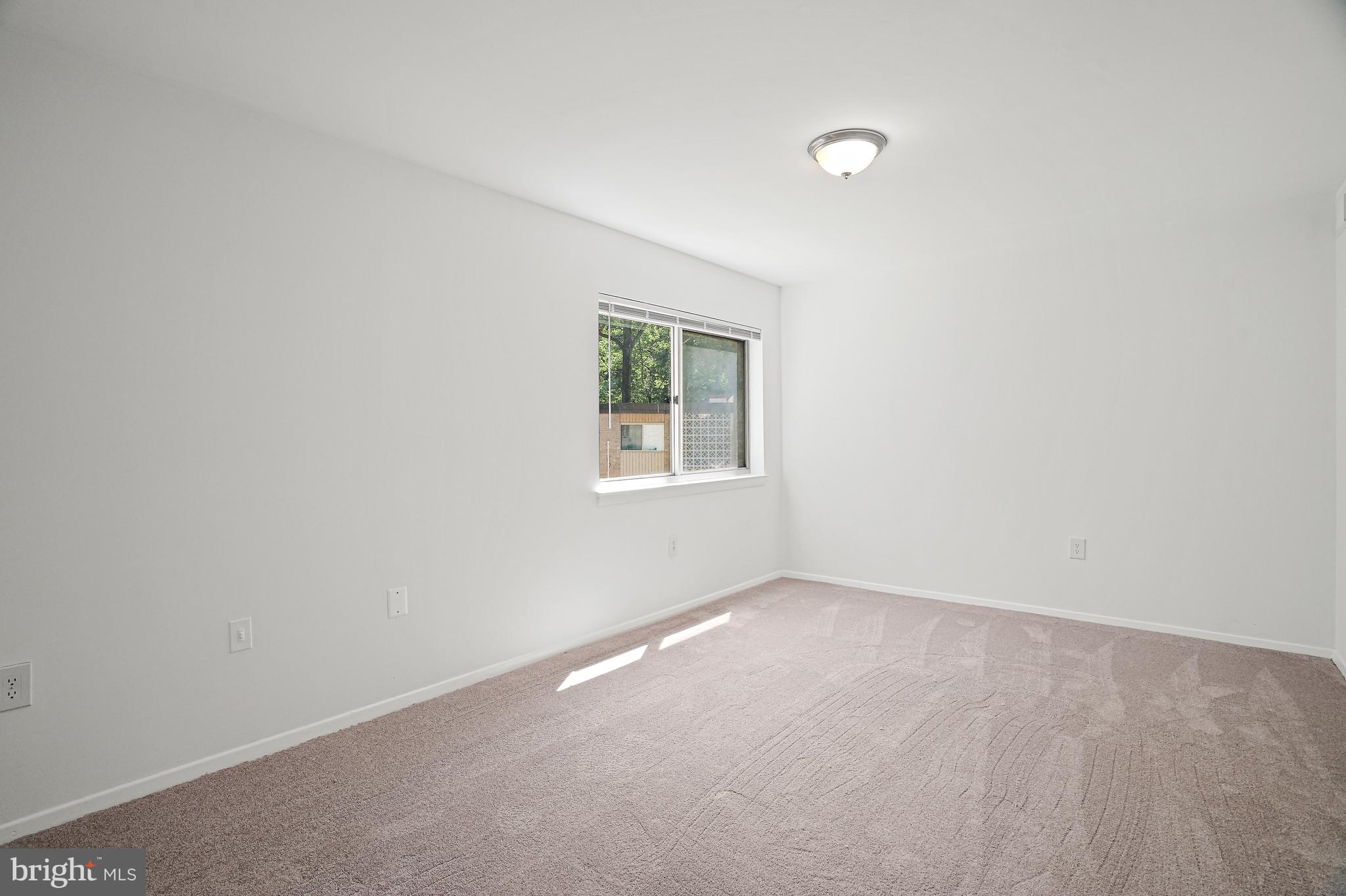 BETHESDA PARK - Residential