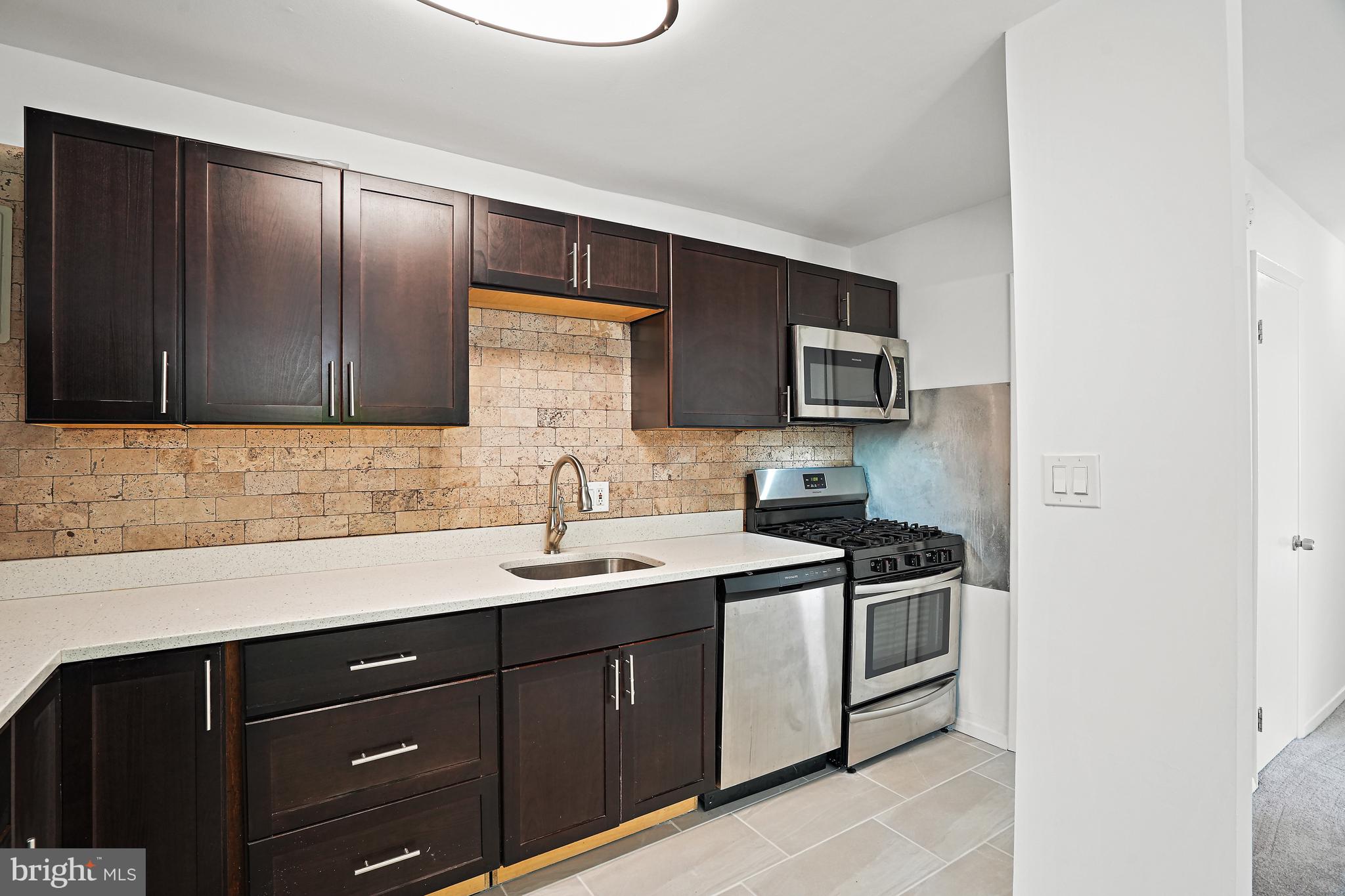 BETHESDA PARK - Residential