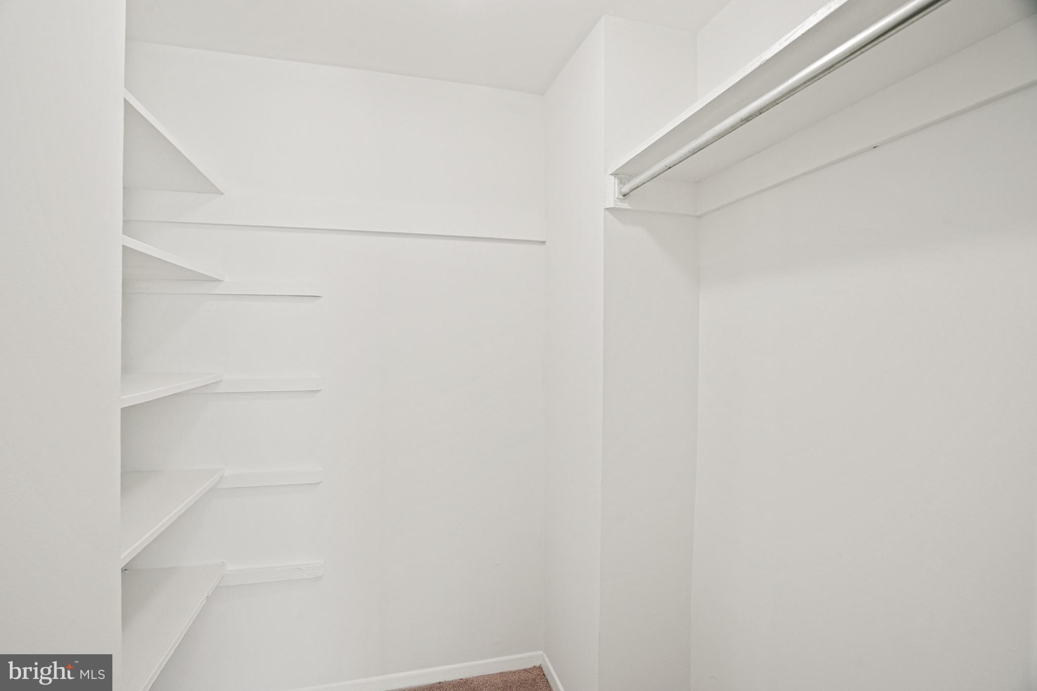 BETHESDA PARK - Residential