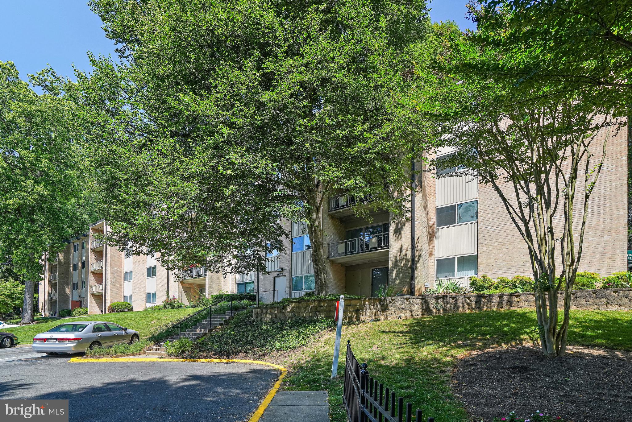 BETHESDA PARK - Residential