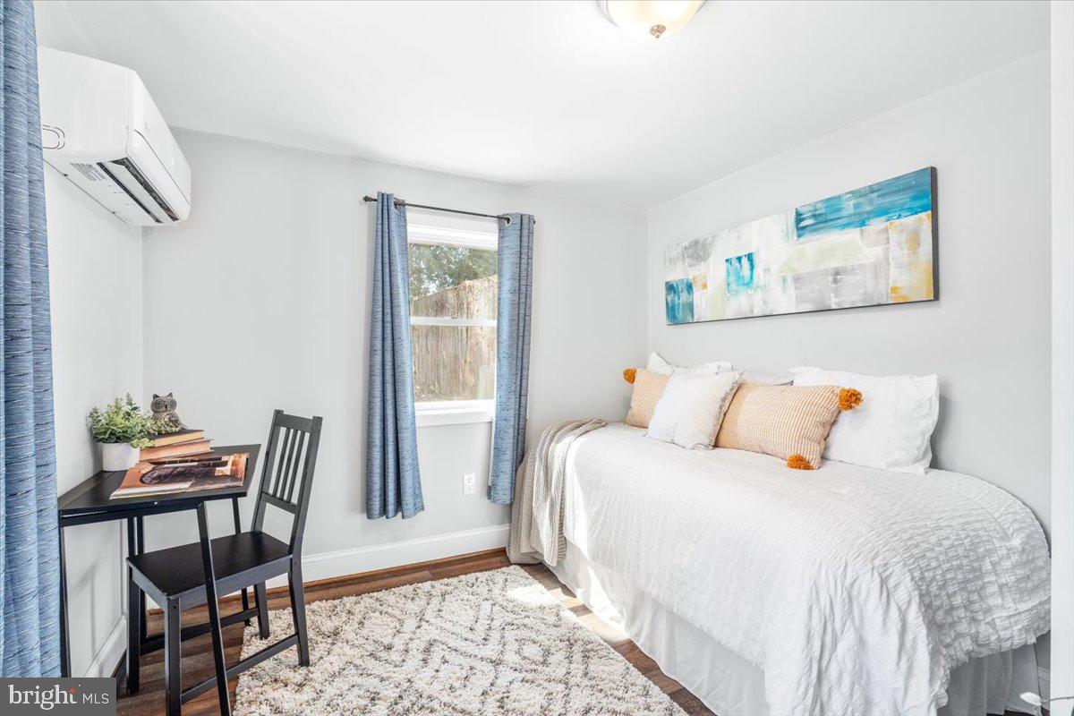 DOWNTOWN FREDERICK - Residential