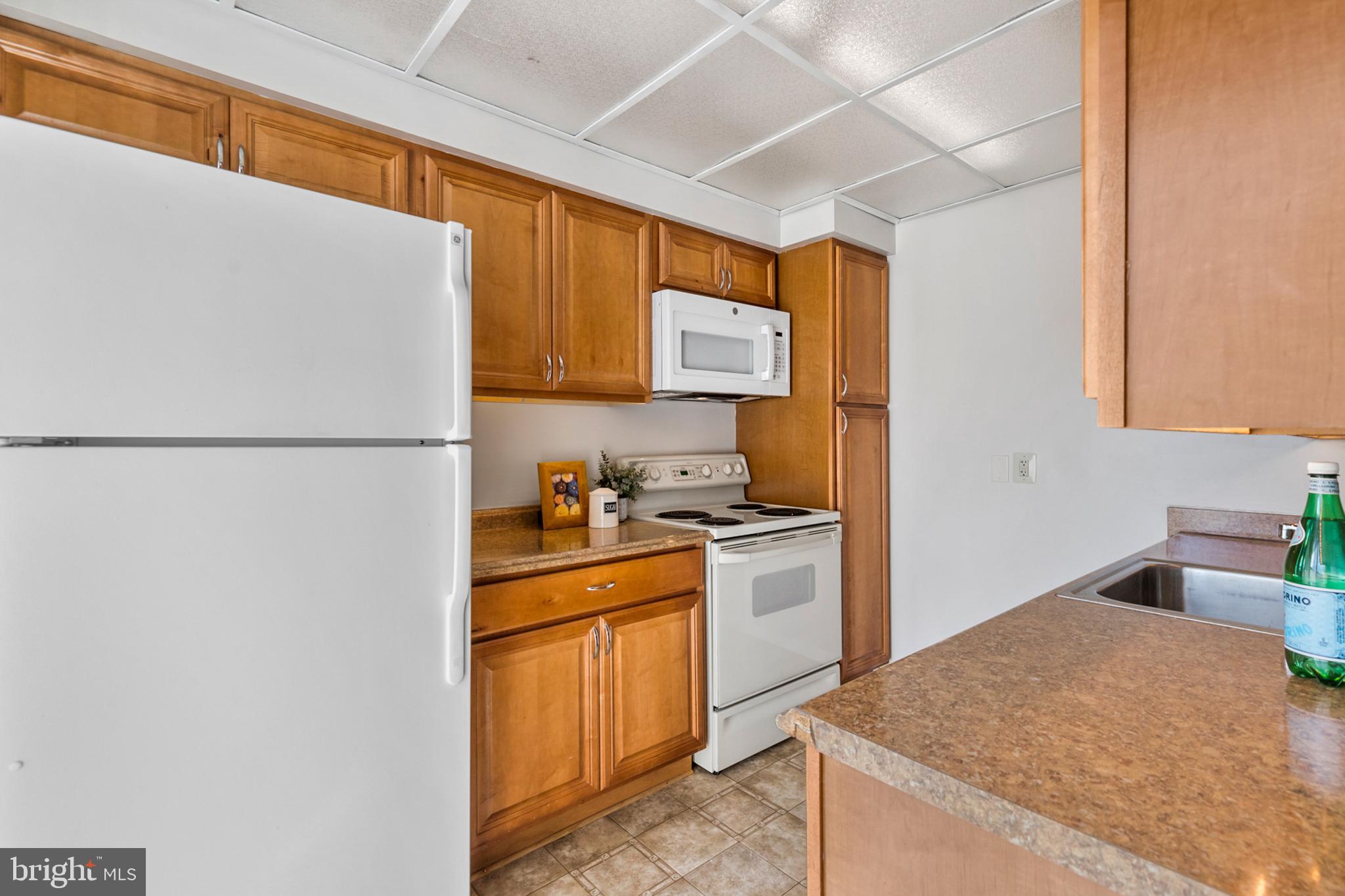 ROSSMOOR MUTUAL #13 - Residential