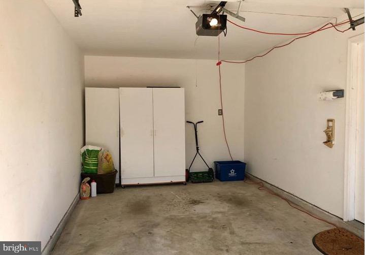 KINGSTOWNE - Residential Lease