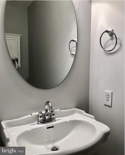 KINGSTOWNE - Residential Lease