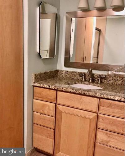 KINGSTOWNE - Residential Lease