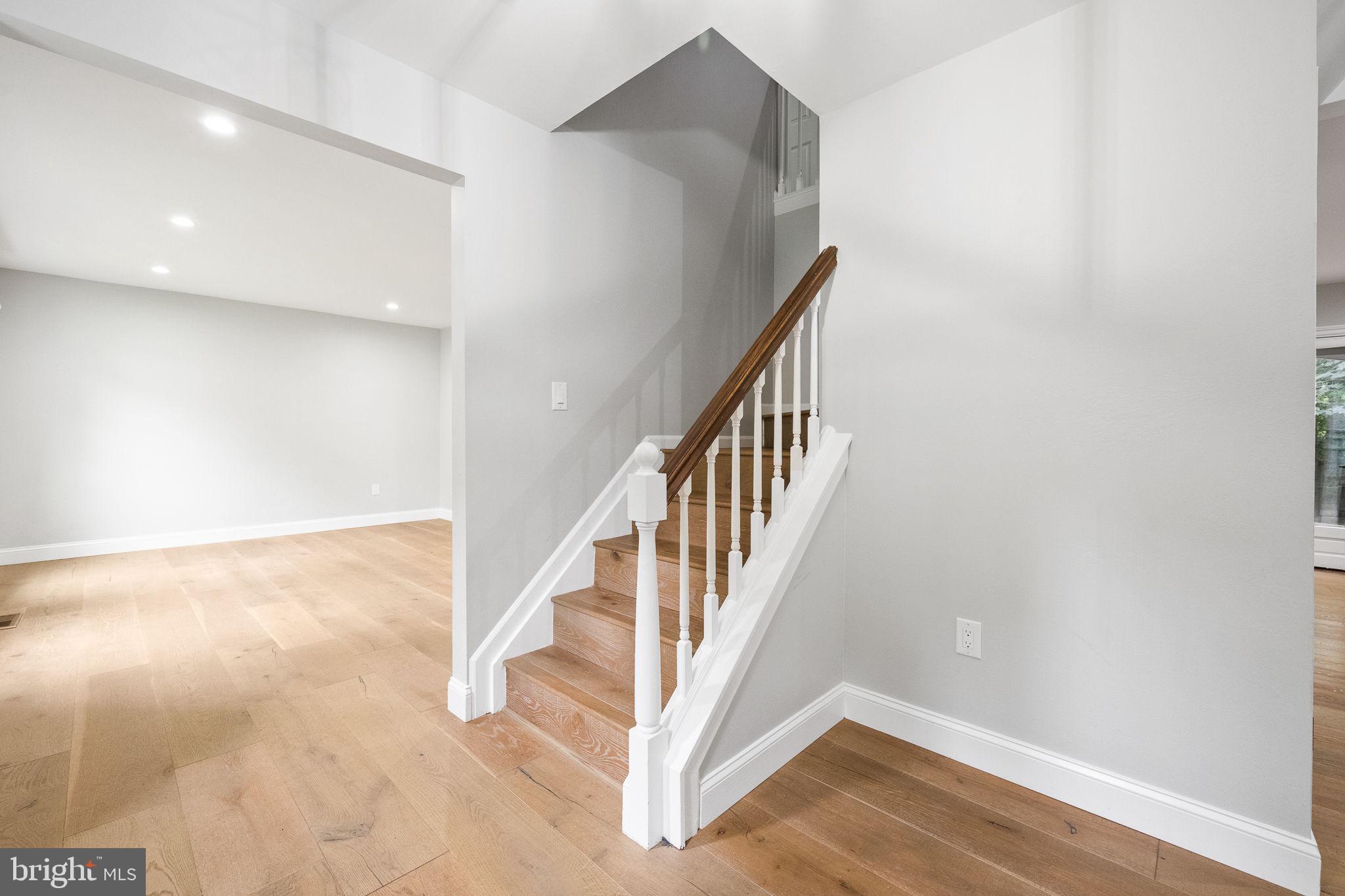 7613 MARITIME LANE
