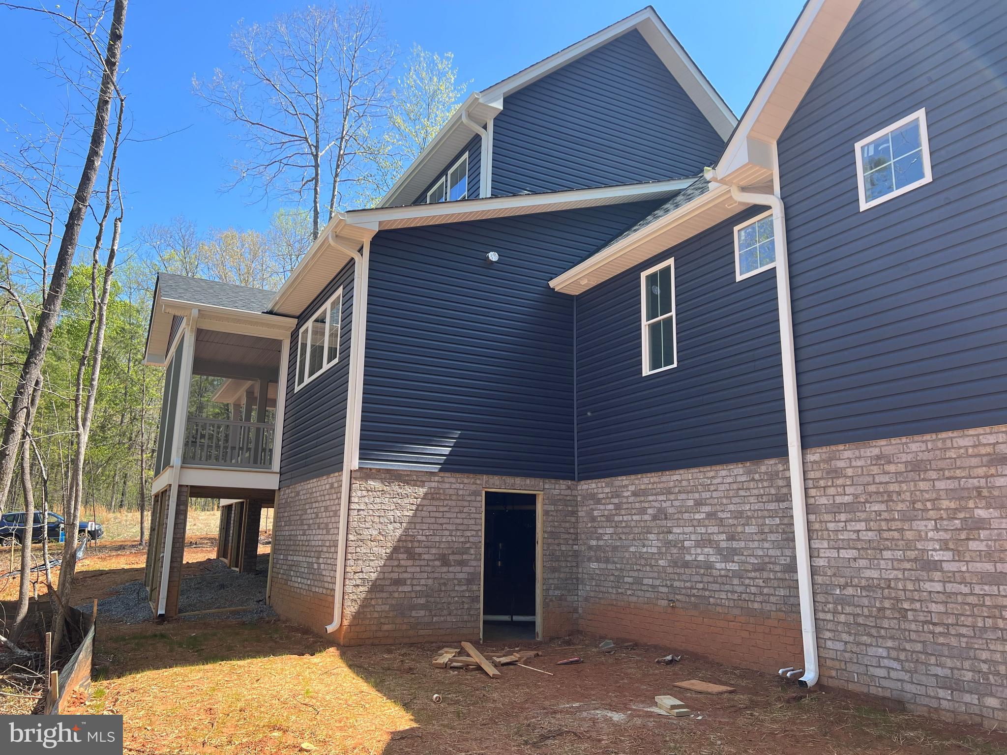 28 CYPRESS LANE