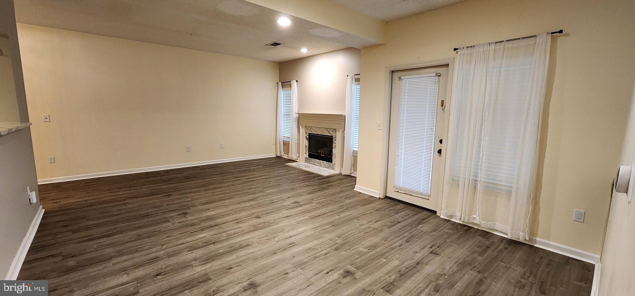 SANDERLING CONDO - Residential