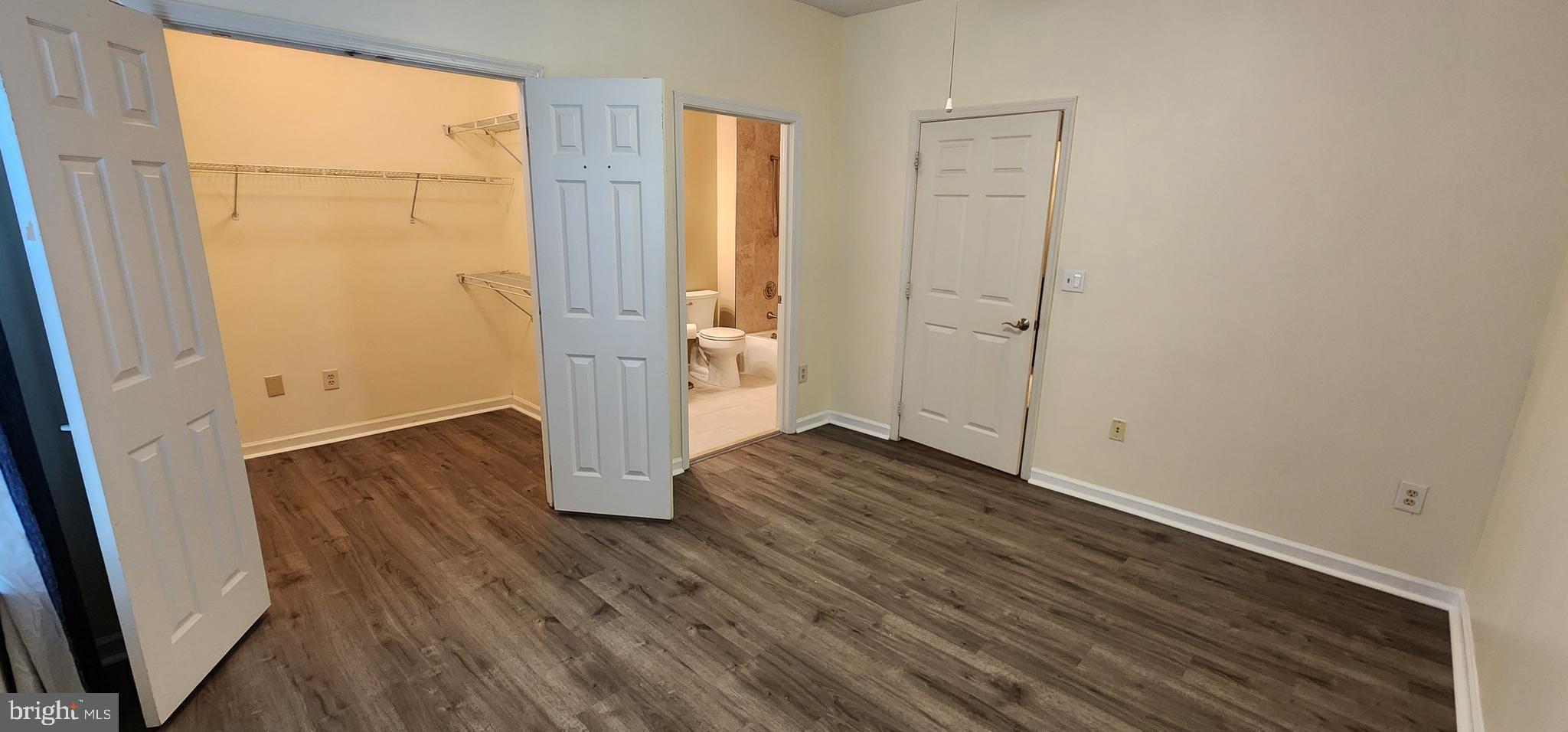 SANDERLING CONDO - Residential