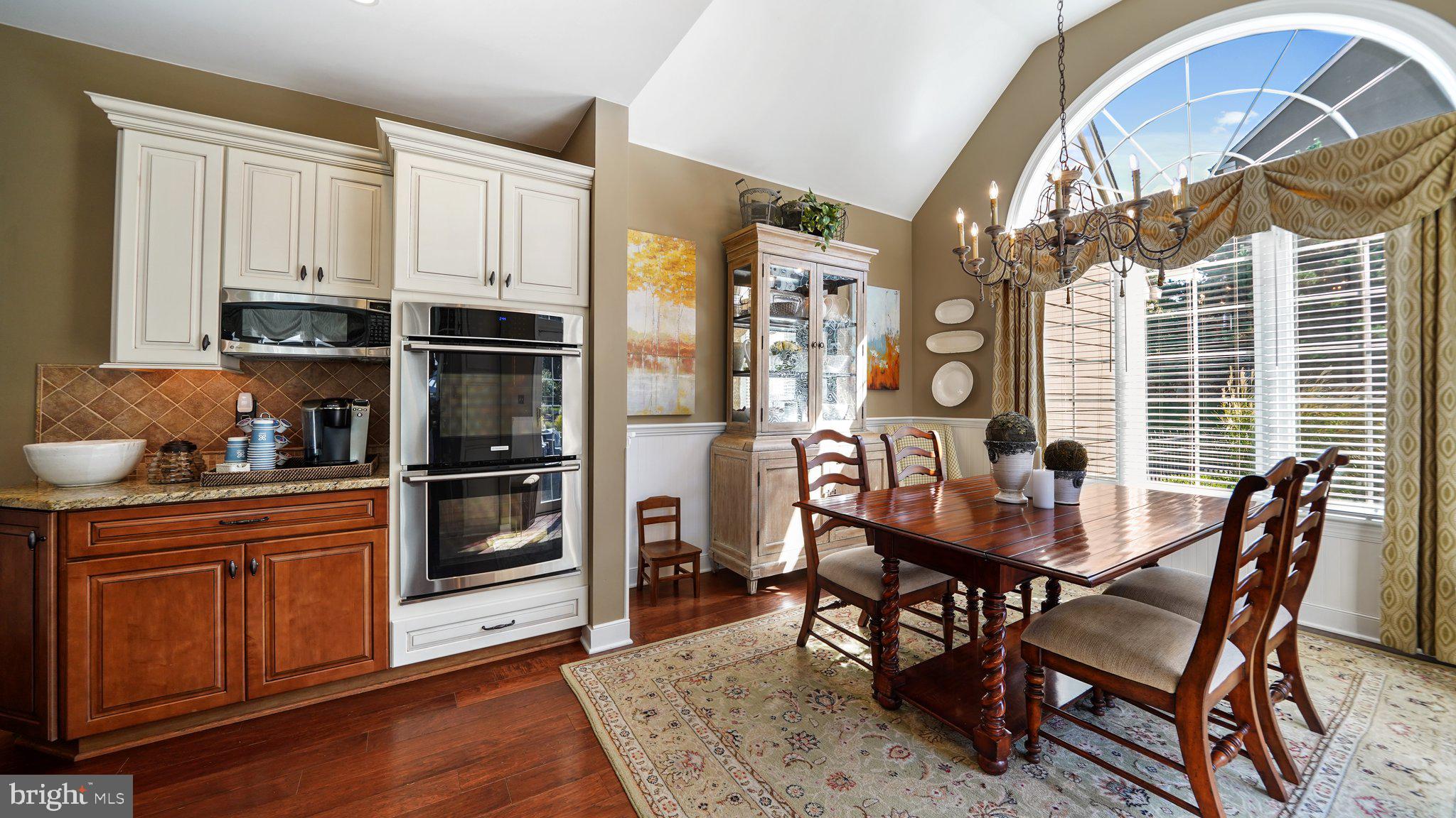 ROSSMORE - Residential