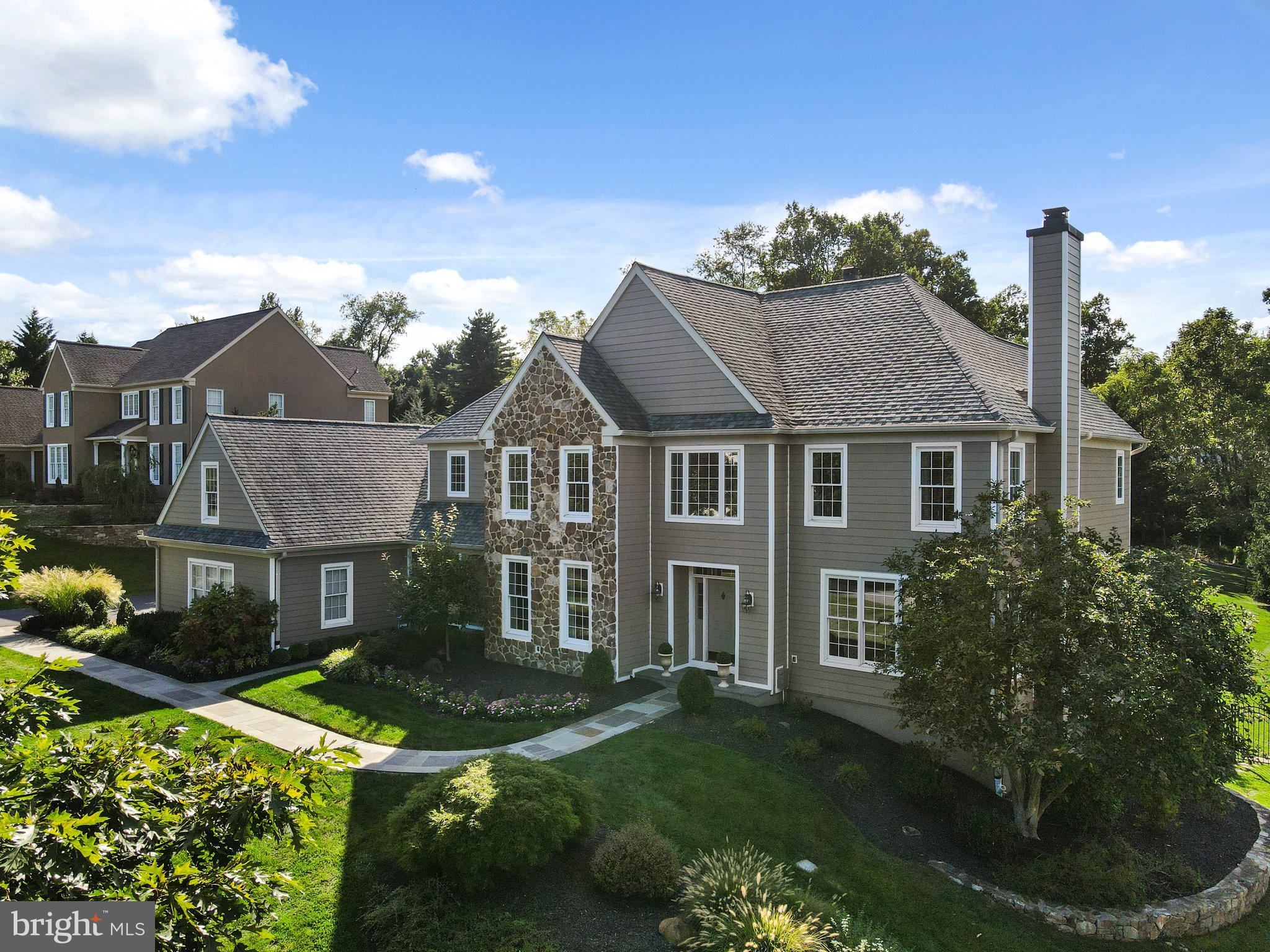 ROSSMORE - Residential