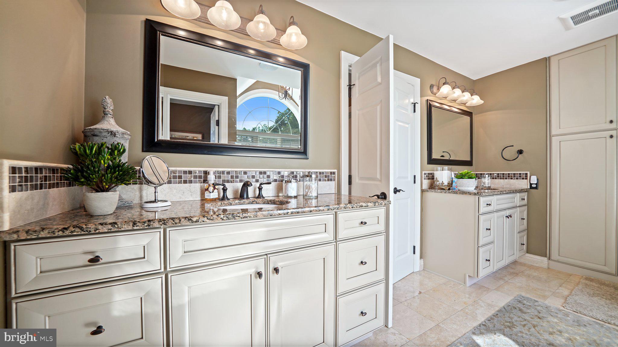 ROSSMORE - Residential