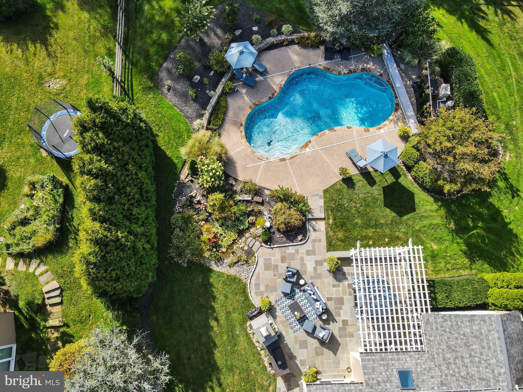 ROSSMORE - Residential